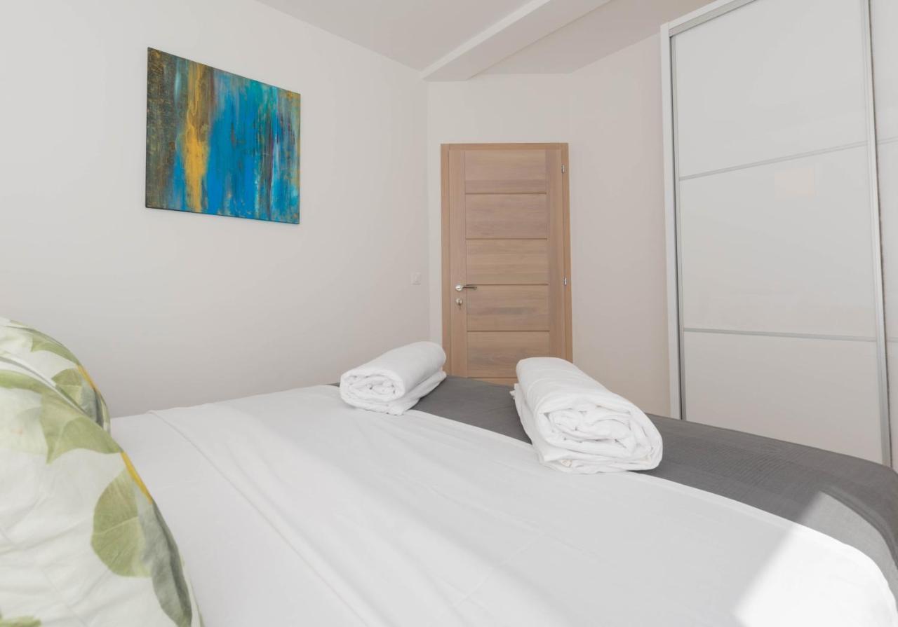Apartments Moon ドラマリ エクステリア 写真